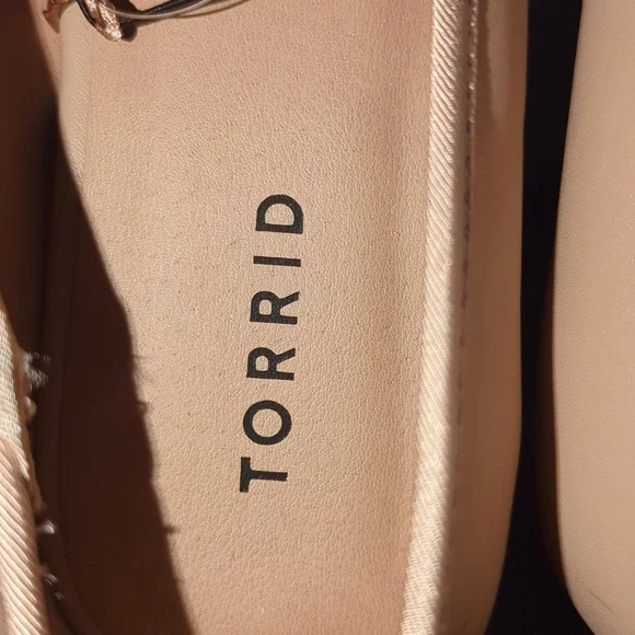 Wide Width Flats - Picture 9 of 11